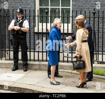 Londres, Royaume-Uni. 4 juin, 2019. Premier ministre Theresa Mai et mari Philip peut nous accueillir le Président Donald Trump et la Première Dame Melania Trump au 10 Downing Street pour une réunion le deuxième jour du président américain et de la Première Dame de trois jours de visite d'État. Gary Mitchell/Alamy Live News. Banque D'Images