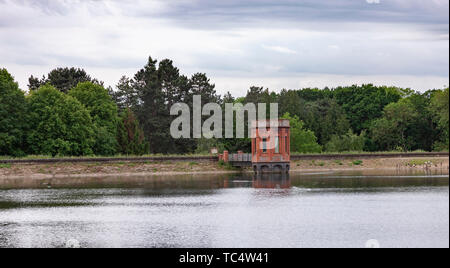 Edwarding château d'eau à Sywell Northamptonshire, Country Park, Royaume-Uni. Banque D'Images