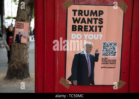 Manifestations contre la visite d'État du président américain Donald Trump le 4 juin 2019 à Londres, Royaume-Uni. Organisateurs Ensemble Contre Trump qui est une collaboration entre l'arrêt Trump Coalition et tenir tête à Trump, ont organisé un carnaval de résistance, une manifestation nationale de protestation contre le Président'Atout politiques et la politique au cours de sa visite officielle. Banque D'Images