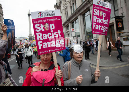 Manifestations contre la visite d'État du président américain Donald Trump le 4 juin 2019 à Londres, Royaume-Uni. Organisateurs Ensemble Contre Trump qui est une collaboration entre l'arrêt Trump Coalition et tenir tête à Trump, ont organisé un carnaval de résistance, une manifestation nationale de protestation contre le Président'Atout politiques et la politique au cours de sa visite officielle. Banque D'Images