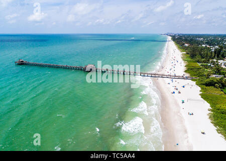 Naples Floride, Golfe du Mexique jetée historique plage publique, vue aérienne, FL190514d71 Banque D'Images