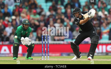 New Zealand's Ross Taylor les chauves-souris au cours de l'ICC Cricket World Cup phase groupe match à l'ovale, Londres. Banque D'Images