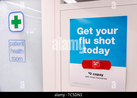 Miami Beach Florida,Walgreens,pharmacie drugstores,intérieur,promotion vaccin contre la grippe,salle de santé des patients,FL190331052 Banque D'Images