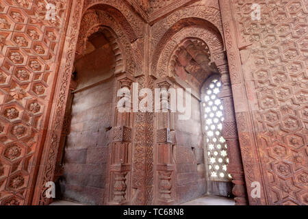 Alai Darwaza construit par Alauddin Khalji, Qutb Minar, Qutb complexe, (dépêche écrite de Delhi, Inde Banque D'Images