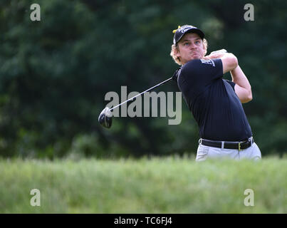 Dublin, OH, USA. 09Th Juin, 2019. Bud Cauley tee's off du 18e trou lors de la ronde finale jouer au tournoi Memorial Day 2019 présenté par Nationwide à Muirfield Village Golf Club à Dublin, OH. Austyn McFadden/CSM/Alamy Live News Banque D'Images