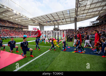 Porto, Portugal. Le 05 juin, 2019. L'équipe du Portugal et de l'équipe suisse au début de l'UEFA Ligue des Nations Unies finales au stade du Dragon de Porto, Portugal. ( Portugal 3:1 Suisse ) Crédit : SOPA/Alamy Images Limited Live News Banque D'Images