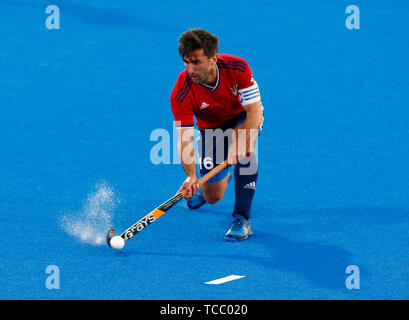 Londres, Royaume-Uni. 06 Juin, 2019. Londres, Angleterre. 06 juin : Adam Dixon de Grande-Bretagne au cours de la Ligue Pro FIH entre la Grande-Bretagne et l'Allemagne à Lee Valley Hockey et Tennis Center le 06 juin 2019 à Londres, en Angleterre. Action Crédit : Foto Sport/Alamy Live News Banque D'Images