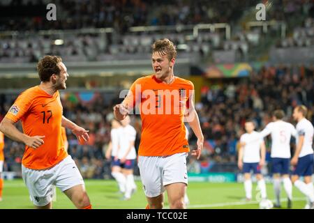 GUIMARES, PORTUGAL 6ÈME JUIN Matthijs de Ligt des Pays-Bas pour le rendre 1-1 lors du match de l'UEFA Ligue des Nations Unies entre les Pays-Bas et l'Angleterre à l'Estádio D. Afonso Henriques, Guimarães, Portugal le jeudi 6 juin 2019. (Crédit : Pat Scaasi | MI News ) Crédit : MI News & Sport /Alamy Live News Banque D'Images