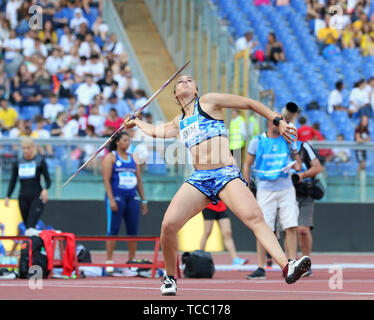 ROME, ITALIE - 06 juin : Sara Jemai de l'Italie est en concurrence dans le lancer du javelot pendant l'IAAF Diamond League 2019 Golden Gala Pietro Mennea à Rome (Crédit : Mickael Chavet/Zuma/Alamy Live News) Banque D'Images