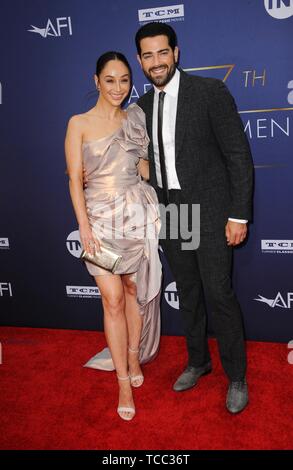 Los Angeles, CA, USA. 6 juin, 2019. Cara Santana, Jesse Metcalfe au niveau des arrivées pour Jean DUTOURD Hommage à Denzel Washington, le Kodak Theater à Hollywood et Highland Center, Los Angeles, CA, le 6 juin 2019. Credit : Elizabeth Goodenough/Everett Collection/Alamy Live News Banque D'Images