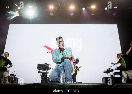 Aarhus, Danemark. 06 Juin, 2019. Le Danemark, Aarhus - 6 juin 2019. Le chanteur et compositeur Khalid effectue un concert live au cours de la musique danoise Northside festival 2019 à Aarhus. (Photo crédit : Gonzales Photo/Alamy Live News Banque D'Images