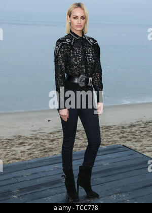 Malibu, United States. 06 Juin, 2019. MALIBU, LOS ANGELES, CALIFORNIE, USA - 06 juin : Amber Valletta actrice arrive à la Saint Laurent Mens Spring Summer 20 Show qui a eu lieu à Paradise Cove Beach le 6 juin 2019 à Malibu, Los Angeles, Californie, États-Unis. (Photo par Xavier Collin/Image Crédit : Agence de Presse) L'agence de presse Image/Alamy Live News Banque D'Images