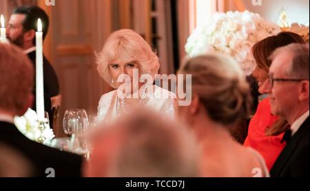 Duchesse de Cornouailles avec U.S Première Dame Melania Trump lors d'un gala au Winfield House organisé par l'emporte sur le 4 juin 2019, à Londres, en Angleterre. Banque D'Images