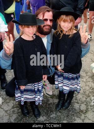 Mary Kate Olsen Ashley Olsen et Ringo Starr 1991 John Barrett/PHOTOlink.net Banque D'Images