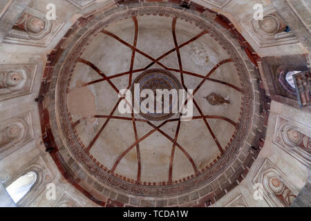 Le dôme du tombeau de Mohammed Shah connu comme Mubarak Khan- Ka-Gumbaz, Lodi Gardens, New Delhi, Inde. Banque D'Images