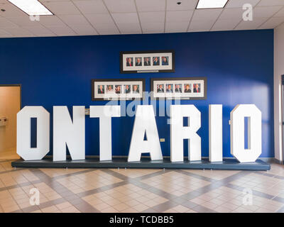 Los Angeles, APR 10 : Signe de l'aéroport international de l'Ontario on APR 10, 2019 à Los Angeles, Californie Banque D'Images