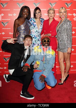 AJ Odudu, Jessie J, Emma Willis, Pixie Lott, Danny Jones et will.i.am vu au cours de la voix Kids UK 2019 Lancement de la série 3 Photocall à la Royal Society of Arts de Londres. Banque D'Images