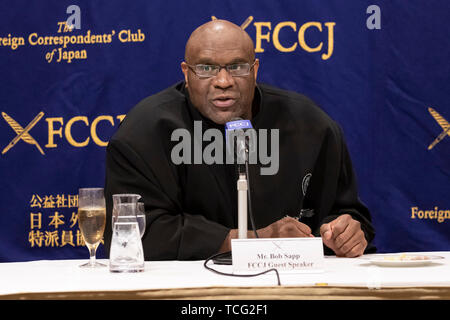 Tokyo, Japon. 07Th Juin, 2019. American pro fighter et l'acteur Bob Sapp prend la parole lors d'une conférence de presse au Club des correspondants étrangers du Japon. Pras, qui est également un ancien joueur de la NFL, catcheur de la WWE et Champion du Monde kick boxer a visité le club de partager ses opinions sur l'industrie de la télévision japonaise en tant qu'étranger célébrité au Japon. Comme acteur il a participé à plusieurs films dont "Conan le barbare" et avec Adam Sandler dans 'la Cour le plus long'. Credit : Rodrigo Reyes Marin/AFLO/Alamy Live News Banque D'Images