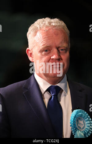 Peterborough, Royaume-Uni. 07Th Juin, 2019. Mike Greene (Brexit Parti Candidat) donne une interview avant l'annonce de résultats, lorsque Lisa Forbes (candidat du Parti du Travail) est devenu le nouveau député de Peterborough, en battant Mike Greene (Brexit parti candidat) à la deuxième place et Paul Bristow (candidat du Parti conservateur), a terminé troisième. L'élection partielle a eu lieu à Peterborough aujourd'hui après avoir déshonoré MP Fiona Onasanya a été retiré de son poste de député de Peterborough où plus de 19 000 ont signé une pétition de révocation, après sa comparution en cour plus d'une contravention pour excès de vitesse, et son sort de prison. Peterborou Banque D'Images