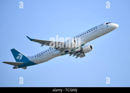 Munich, Allemagne. 07Th Juin, 2019. I-ADJN - Embraer ERJ-195LR - Air Dolowithi lancement, lance. La circulation de l'air, fliegen.Luftfahrt. L'aéroport Franz Josef Strauss de Munich.Munich.Â | Conditions de crédit dans le monde entier : dpa/Alamy Live News Banque D'Images