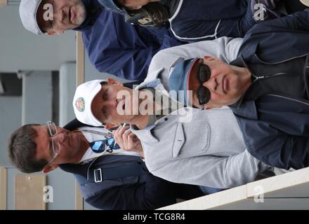 Paris, France. Le 08 juin, 2019. PARIS, SI - 08.06.2019 : ROLAND GARROS 2019 - L'acteur Woody Harrelson dans un match au tournoi de Roland Garros 2019 s'est tenue à Paris, France. (Photo : André Chaco/Fotoarena) Crédit : Foto Arena LTDA/Alamy Live News Banque D'Images