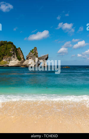 Plage Atuh à Nusa Penida, Indonésie Banque D'Images
