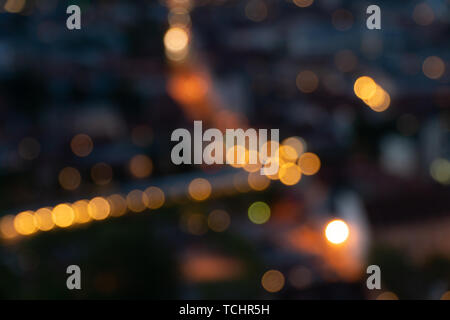 Lumière nuit bokeh flou de la ville la nuit, fond photo Banque D'Images