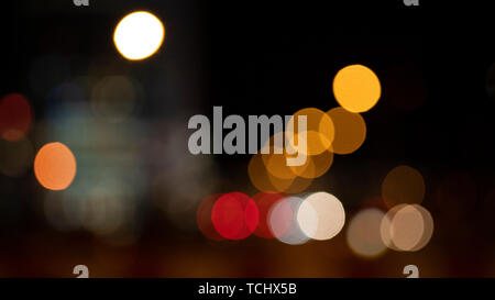 Les Lumières floues sur l'immeuble. Banque D'Images