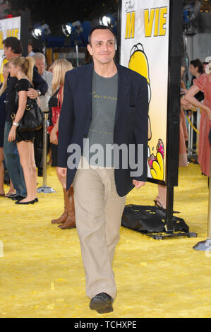 LOS ANGELES, CA. 25 juillet 2007 : Hank Azaria lors de la première mondiale de The Simpsons Movie. © 2007 Paul Smith / Featureflash Banque D'Images