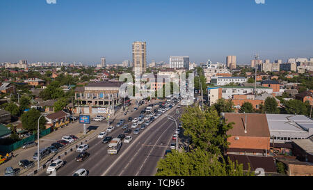 Krasnodar, Russie - mai 2019. Ville d'en haut de l'antenne. Drone's Eye View Banque D'Images