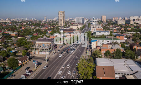 Krasnodar, Russie - mai 2019. Ville d'en haut de l'antenne. Drone's Eye View Banque D'Images