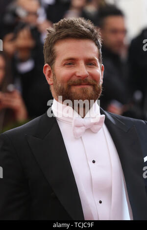Rencontré Costume Institute Gala, New York - 05 mai 2014 - Bradley Cooper Banque D'Images