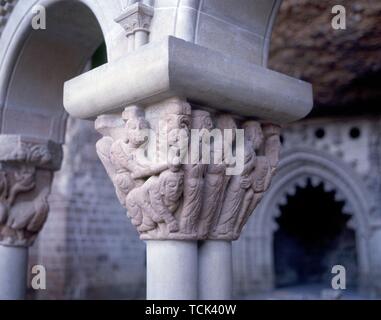 MUERTE DE LOS SANTOS INOCENTES Y LOS REYES MAGOS HERODES ANTE-CAPITEL DEL CLAUSTRO ROMANICO - S XII. Emplacement : MONASTERIO DE SAN JUAN DE LA PEÑA. BOTAYA. HUESCA. L'ESPAGNE. Mages DE LA BIBLE. Hérode I EL GRANDE. Banque D'Images