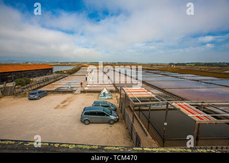 Lits de sel où la production de sel par évaporation solaire de l'eau de mer Figuera da Foz Portugal Banque D'Images