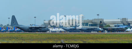 Langkawi, Malaisie - Mar 31, 2019. Station d'avions militaires à l'aéroport de Langkawi (LGK). Banque D'Images