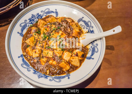 Un bac de Mapo tofu close-up Banque D'Images