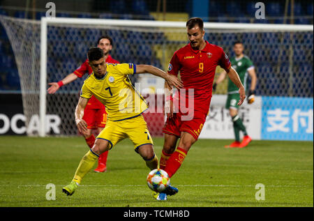 PODGORICA, Monténégro - 07 juin : Stefan Mugosa du Monténégro et Rashica Milot du Kosovo au cours de l'UEFA EURO 2020 Un groupe de qualification entre le Monténégro et le Kosovo au stade municipal de Podgorica le 7 juin 2019 à Podgorica, Monténégro MO Media Banque D'Images