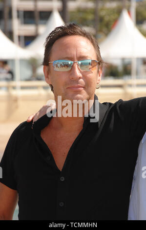 CANNES, FRANCE. 23 mai 2007 : Julian Lennon au photocall au 60th Annual International Film Festival de Cannes pour promouvoir son film "Whaledreamers.' © 2007 Paul Smith / Featureflash Banque D'Images