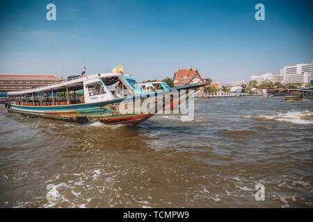 7 FÉVRIER 2016 BANGKOK : la culture, les caractéristiques et la durée de vie de la Thaïlande. La rivière Chao Phraya Banque D'Images