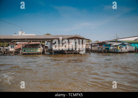 7 FÉVRIER 2016 BANGKOK : la culture, les caractéristiques et la durée de vie de la Thaïlande. La rivière Chao Phraya Banque D'Images