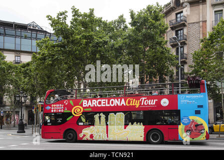 Barcelone, Espagne. 29 mai, 2019. Bus touristique vu à Barcelone, Espagne. Credit : Miguel Candela/SOPA Images/ZUMA/Alamy Fil Live News Banque D'Images