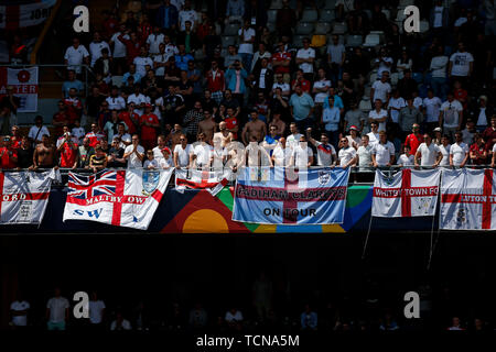 Guimaraes, Portugal. 09Th Juin, 2019. Des fans de l'Angleterre au cours de la troisième place de l'UEFA Ligue des Nations Unies Play-Off match entre la Suisse et l'Angleterre, à l'Estadio D. Afonso Henriques, le 9 juin 2019 à Guimaraes, Portugal. (Photo de Daniel Chesterton/phcimages.com) : PHC Crédit Images/Alamy Live News Banque D'Images