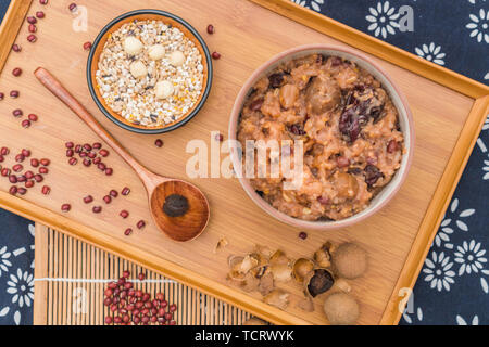 La cuisine chinoise du nord Laba porridge, huit porridge de trésor Banque D'Images