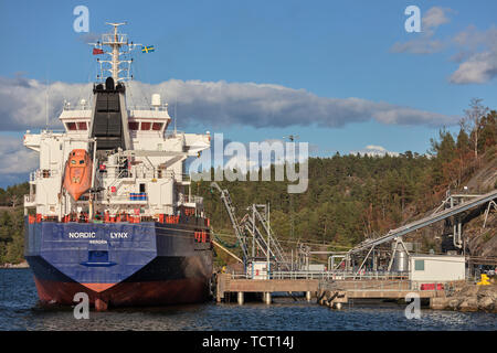 Lynx nordique de pétroliers à partir de Bergen à Nacka Strand, Stockholm, Suède Banque D'Images