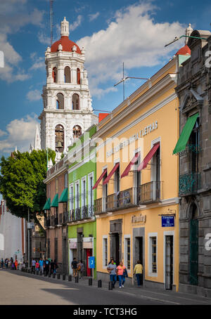 Puebla est la capitale et la plus grande ville de l'état de Puebla, et l'une des cinq plus importantes villes coloniales espagnoles au Mexique. Banque D'Images