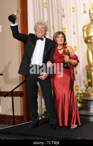 LOS ANGELES, CA. 24 février 2008 : Didier Lavergne et Jan Archibald au 80e congrès annuel à l'Academy Awards le Kodak Theatre, à Hollywood. © 2008 Paul Smith / Featureflash Banque D'Images