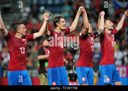 Olomouc, République tchèque. 10 Juin, 2019. JAN KOPIC (13), PATRIC SCHICK (19), Marek SUCHY (17), LIBOR KOZAK (9) de la République tchèque célèbre la victoire lors de l'UEFA EURO 2020 football match qualificatif entre la République tchèque et le Monténégro, République tchèque. Credit : Slavek Ruta/ZUMA/Alamy Fil Live News Banque D'Images