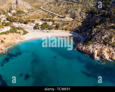 Vue aérienne de la Granadella cove beach à Javea, Espagne Banque D'Images