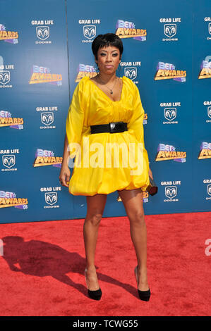 LOS ANGELES, CA. 24 juin 2008 : Keyshia Cole au BET Awards 2008 (Black Entertainment Television) au Shrine Auditorium, Los Angeles. © 2008 Paul Smith / Featureflash Banque D'Images