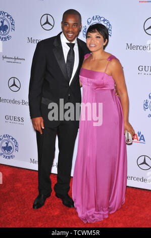 LOS ANGELES, CA. 25 octobre 2008 : Tisha Campbell-Martin & mari Duane Martin au Carousel of Hope Ball 2008 au Beverly Hilton Hotel, Beverly Hills, CA. © 2008 Paul Smith / Featureflash Banque D'Images